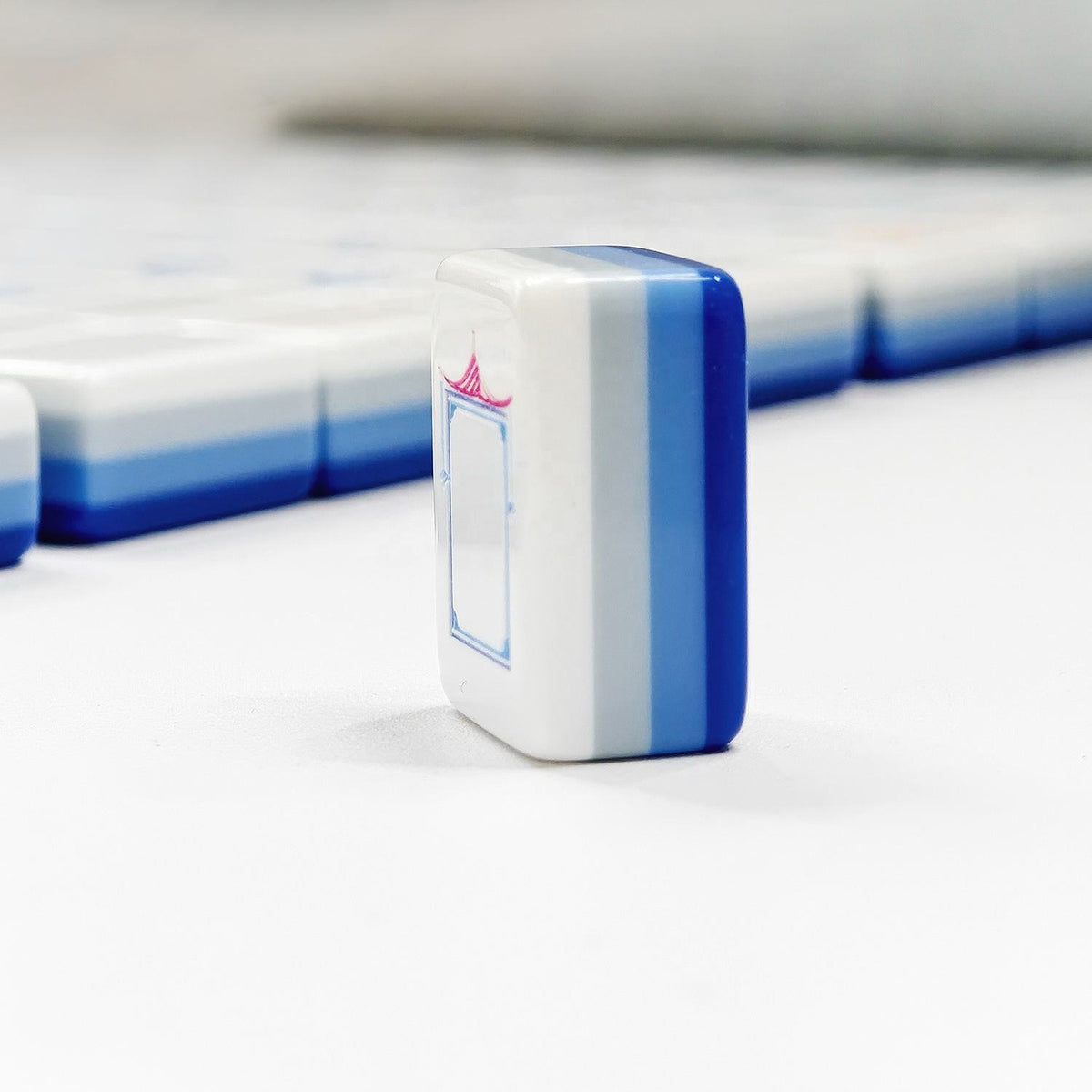 Blue & White Mahjong — 160 Tiles, Four-Layer Acrylic